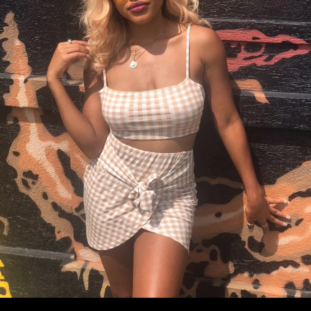 Yellow set